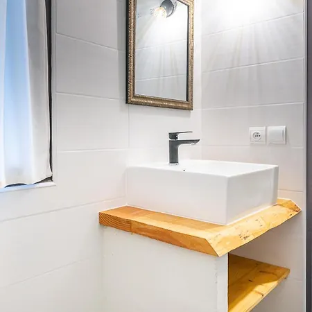 La Zaubette Au Bord De L'eau