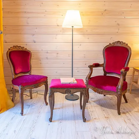 La Zaubette Au Bord De L'eau *