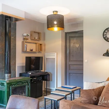 La Zaubette Au Bord De L'eau *