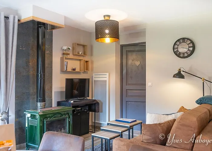 La Zaubette Au Bord De L'eau *